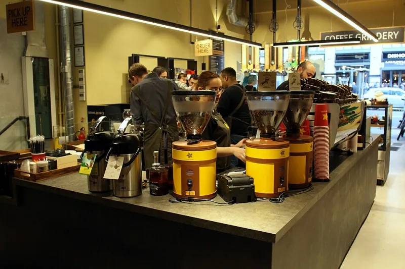 Before You Sign Anything: The Case for Testing Your Coffee Concept on the Road First